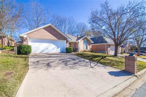 814 Montreal Dr, Longview, TX 75601 | Trulia