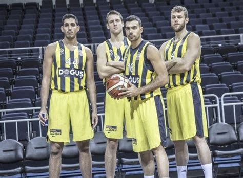 Fenerbah E Basketbol Tak M M Z Sezonu Turnuva Ile A Yor Futbol