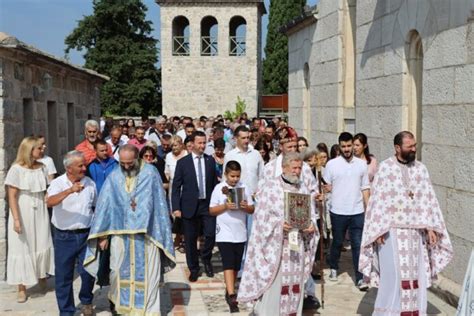 Manastir Tvrdo Proslavio Svoju Slavu Veliku Gospojinu Foto