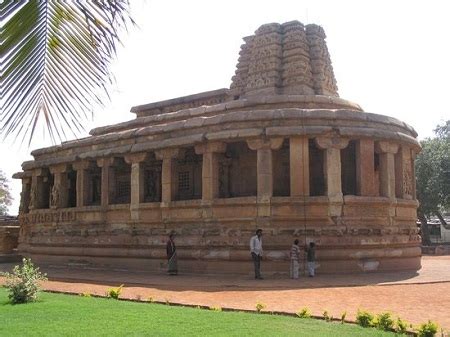 Tourist Places In Karnataka | Talakadu Panchalinga Temples | Talakadu