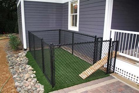 15 Dog Fence Ideas for Your Backyard | SawsHub