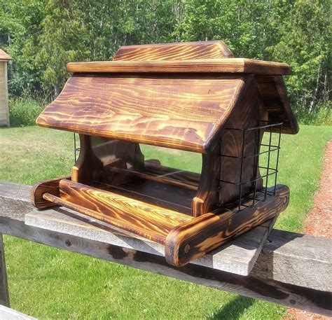 Handmade Products Large Cedar Wood Post Mount Bird Feeder With Suit