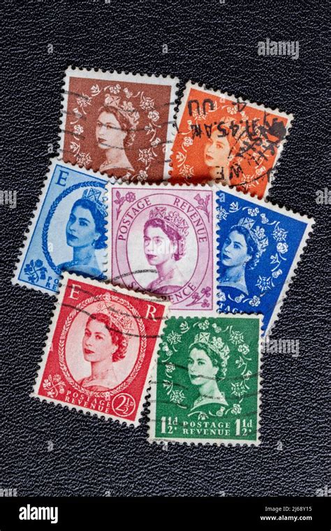 English stamps postage collection hi-res stock photography and images ...