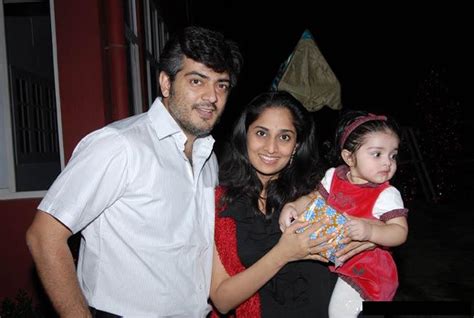 TAMIL FILM NEWS: Ajith and Shalini family Photos