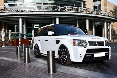 Chrome and Carbon Range Rover Project - GTspirit