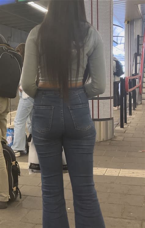 Beautiful Latina Slim Thick Ass In Thight Jeans Tight Jeans Forum