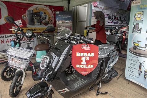 Subsidi Motor Listrik Rp 7 Juta Resmi Berlaku Ini Cara Dan Syaratnya