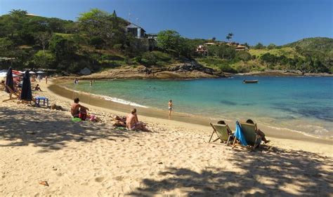 A Praia da Ferradurinha está entre as mais belas de Búzios Protegida