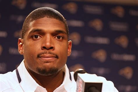 Michael Sam Is The 1st Openly Gay Player To Be Drafted In The Nfl