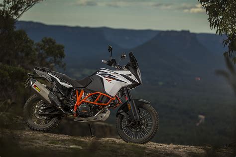 BIKE TEST: KTM 1090 Adventure R | Dirt Action