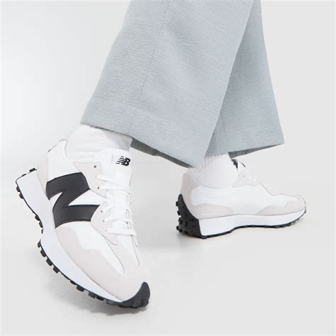 Mens White Black New Balance Trainers Schuh