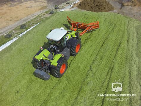 LU Piening Grasernte Mit Claas Xerion 5000 Farmworld Tv