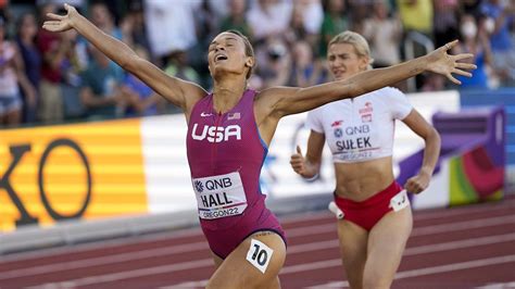 UF’s Anna Hall earns World Championship bronze in the heptathlon in ...