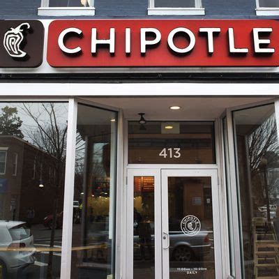 Former Chipotle Employees Sued A Store Manager For Sex Discrimination