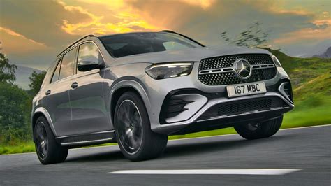 Mercedes-Benz GLE Interior Layout & Technology | Top Gear