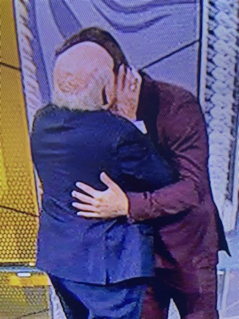 NFL Fans Adamant Pittsburgh Steelers Icon Terry Bradshaw Tried To Kiss