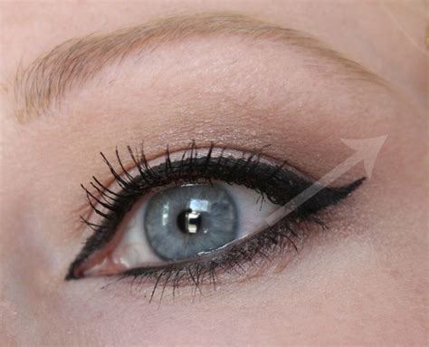 Cat Eye Eyeliner Tips For Hooded Eyes