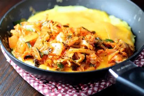 10 delicious and fiery kimchi recipes - Luc & June Travel & Food Blog