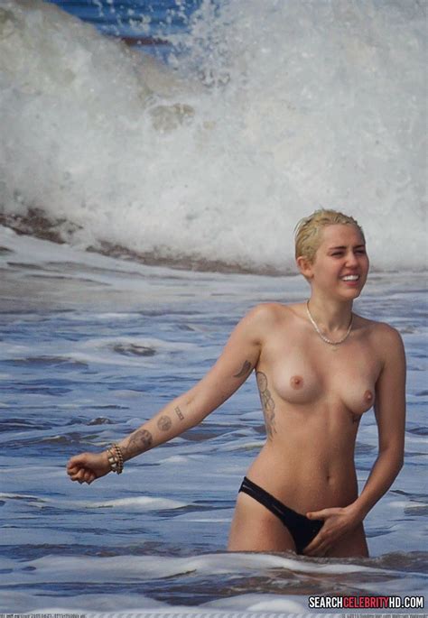 Pic Photos Bikini Miley Candid Cyrus Topless Hawaii B