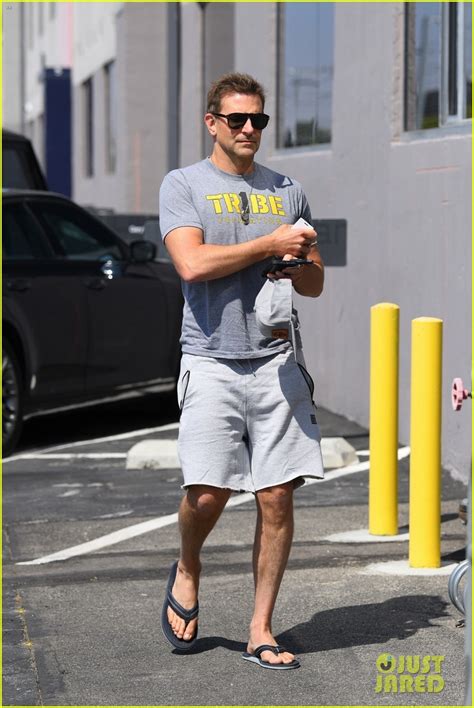 Photo: bradley cooper kicks off his day with a workout 05 | Photo 4602851 | Just Jared