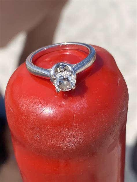 Metal detector finds lost diamond ring on Miami Beach