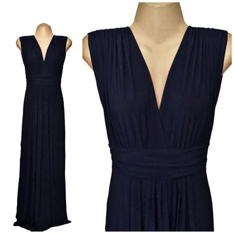 Navy blue maxi pleated dress (deep V-neck), Women's Fashion, Dresses ...