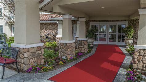 Spacious Senior Apartments Ventura, CA | Holiday The Bonaventure