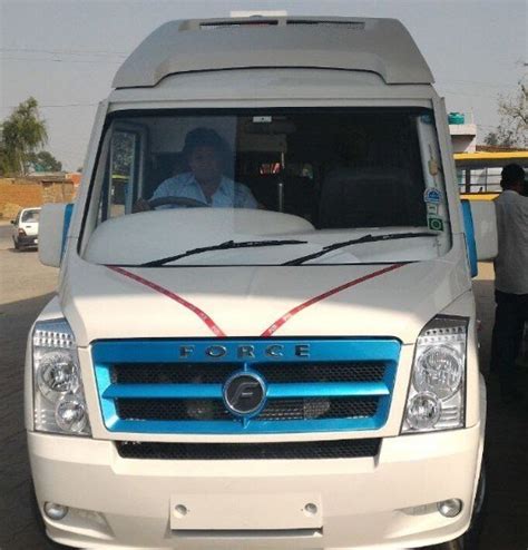 17 Seater Tempo Traveller On Rent At Rs 29 Km In Ahmedabad ID