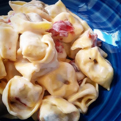 Tortellini Alla Crema Di Parmigiano Gorgonzola E Speck La Cucina Di