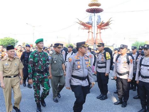 Jelang Pemilu Kapolres Lampung Tengah Pimpin Apel Pergeseran