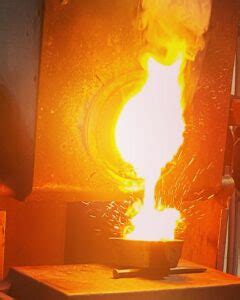 Pyrometallurgy vs. Hydrometallurgy in Precious Metals Refining