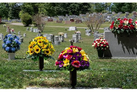 How To Choose The Right Flowers To Place On A Grave Peninsula Funeral