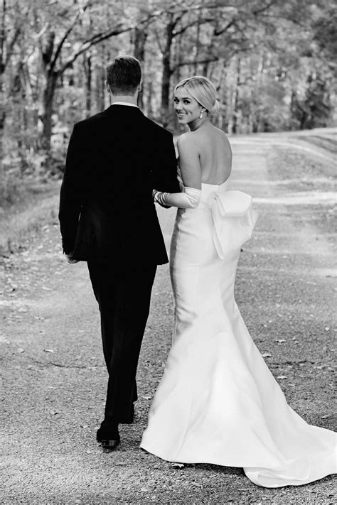 Sadie Robertson Opens Up About Finding Her 'Classic' Wedding Dress at