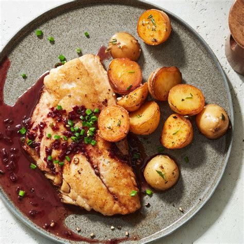 Everything To Make Rachael S Favorite Recipes Rachael Ray Recipe Recipes Red Wine Sauce