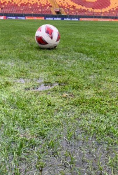 Por qué se suspendió el partido entre Universidad Católica y Santiago