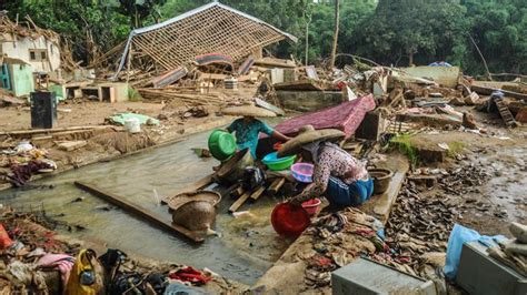 Lebak Sediakan Huntara Untuk Korban Banjir Dan Longsor Tempo Co