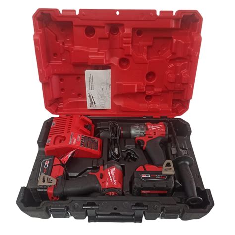 Milwaukee M18 FUEL Kit Combinado De Taladro Percutor Y Destornillador