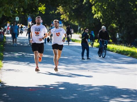 Poland Business Run Pobiegnie Dla Potrzebuj Cych Po Raz