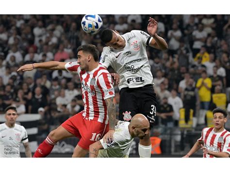 VÍDEO Assista aos melhores momentos de Corinthians x Estudiantes Lance