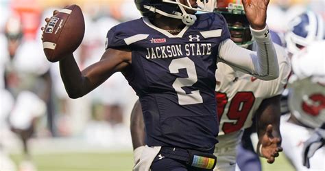 Deion Sanders Son Shedeur Draws Rave Reviews As Jackson State