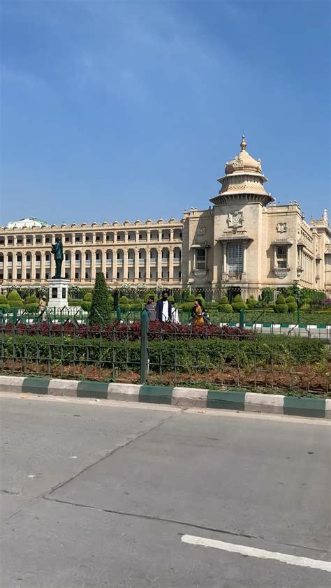 karnataka vidhana soudha iconic landmark  bangalore karnataka