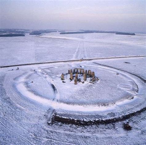 Stonehenge | English Heritage