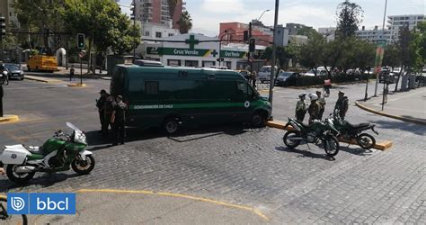 Carro De Gendarmer A Queda Incrustado En Poste Tras Accidente En