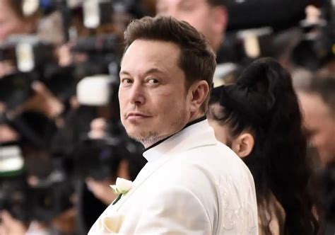 イーロン・マスク、なんとxの有料化を検討中！？ 「少額の月払いを導入する」と発言、これにxユーザーは困惑「無料であるべき」 Tvgroove