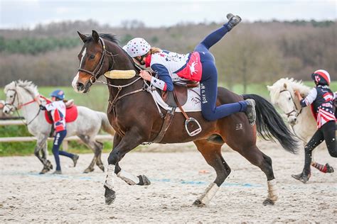 Océane Deambrosis Larcher Championne De Pony Games Poney As