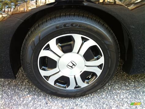 2013 Honda Civic Hybrid Sedan Wheel Photos