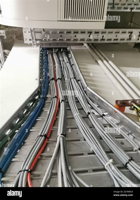 Best Practice Guide To Cable Ladder And Cable Tray Systems Off