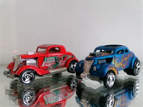 Set 2 Autos Antiguos Marca Hot Wheels Escala 1 64 Aprox Mercado Libre