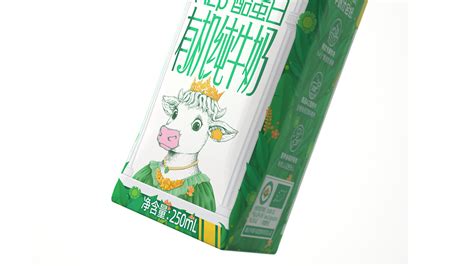 认养一头牛 A2β酪蛋白有机纯牛奶包装设计 食品包装设计公司 诗宸包装设计