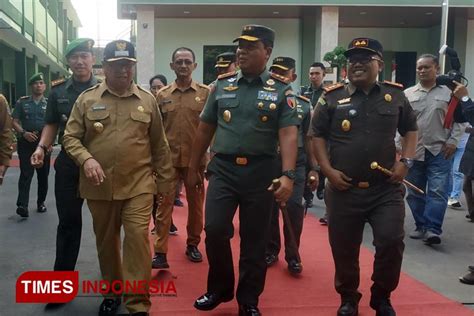 Pangdam V Brawijaya Prajurit Tni Harus Jadi Solusi Permasalahan